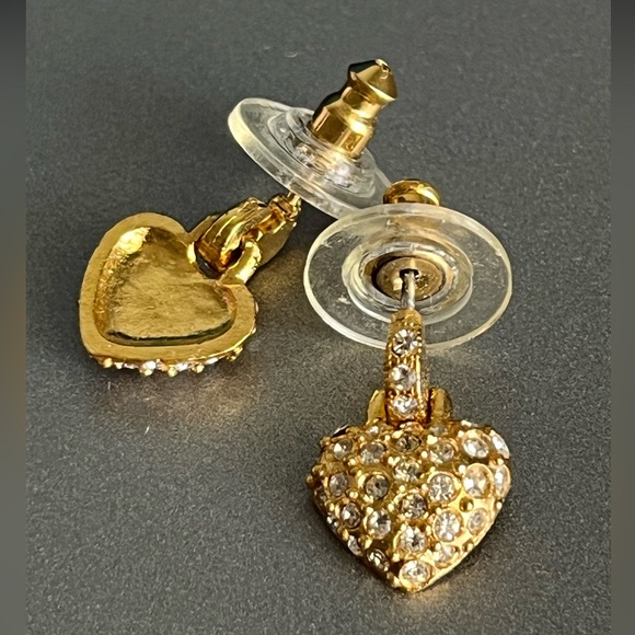 Trifari Vintage Heart with Rhinestones Dangle Earrings Gold Toned - Picture 3 of 7
